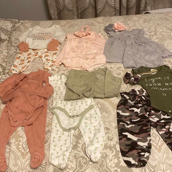 SOLD-Beautiful Baby Girl Outfits + Bonus Dress - Picture 1 of 10